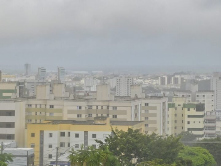 Vitória da Conquista segue com chuvas de baixa intensidade e temperaturas amenas desde sexta-feira, 22