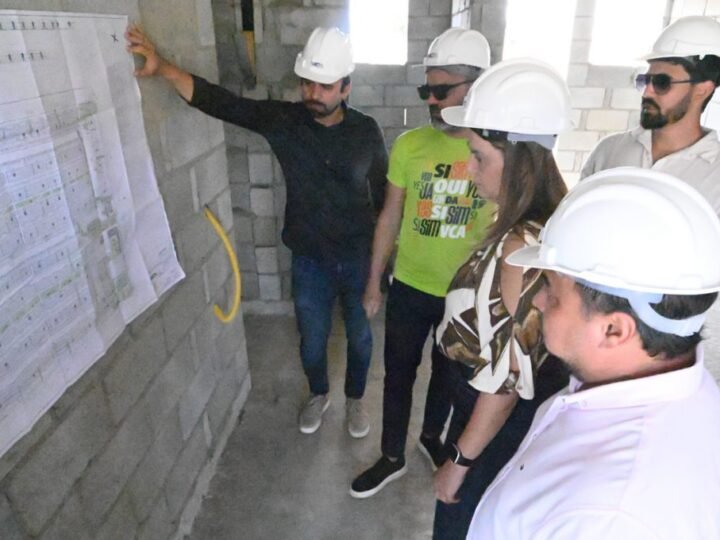 Governo Municipal vistoria obras da Vila do Servidor