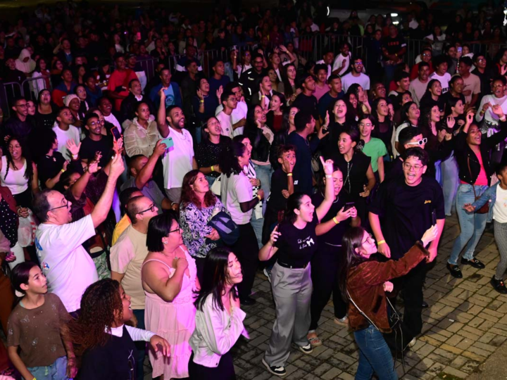 Primeira edição do evento “Clama Conquista” une fé, música e alegria