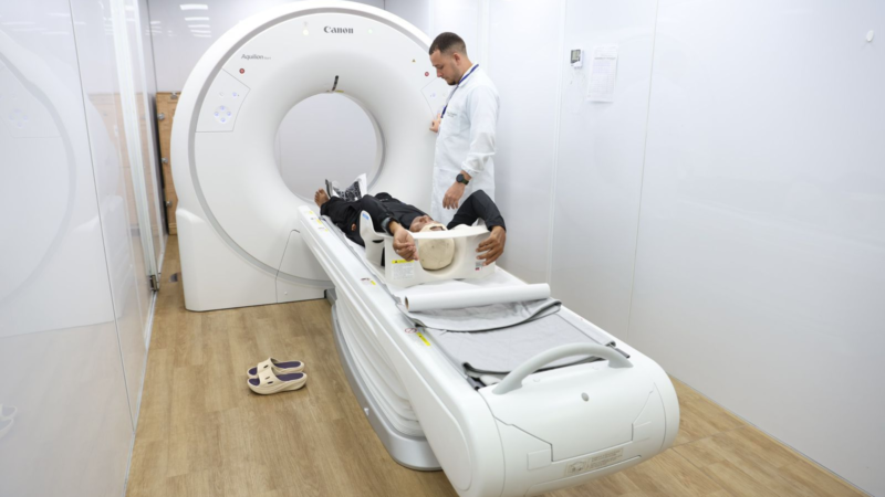 Carreta de exames de imagem para diagnóstico precoce de doenças atende em Conquista nesta segunda