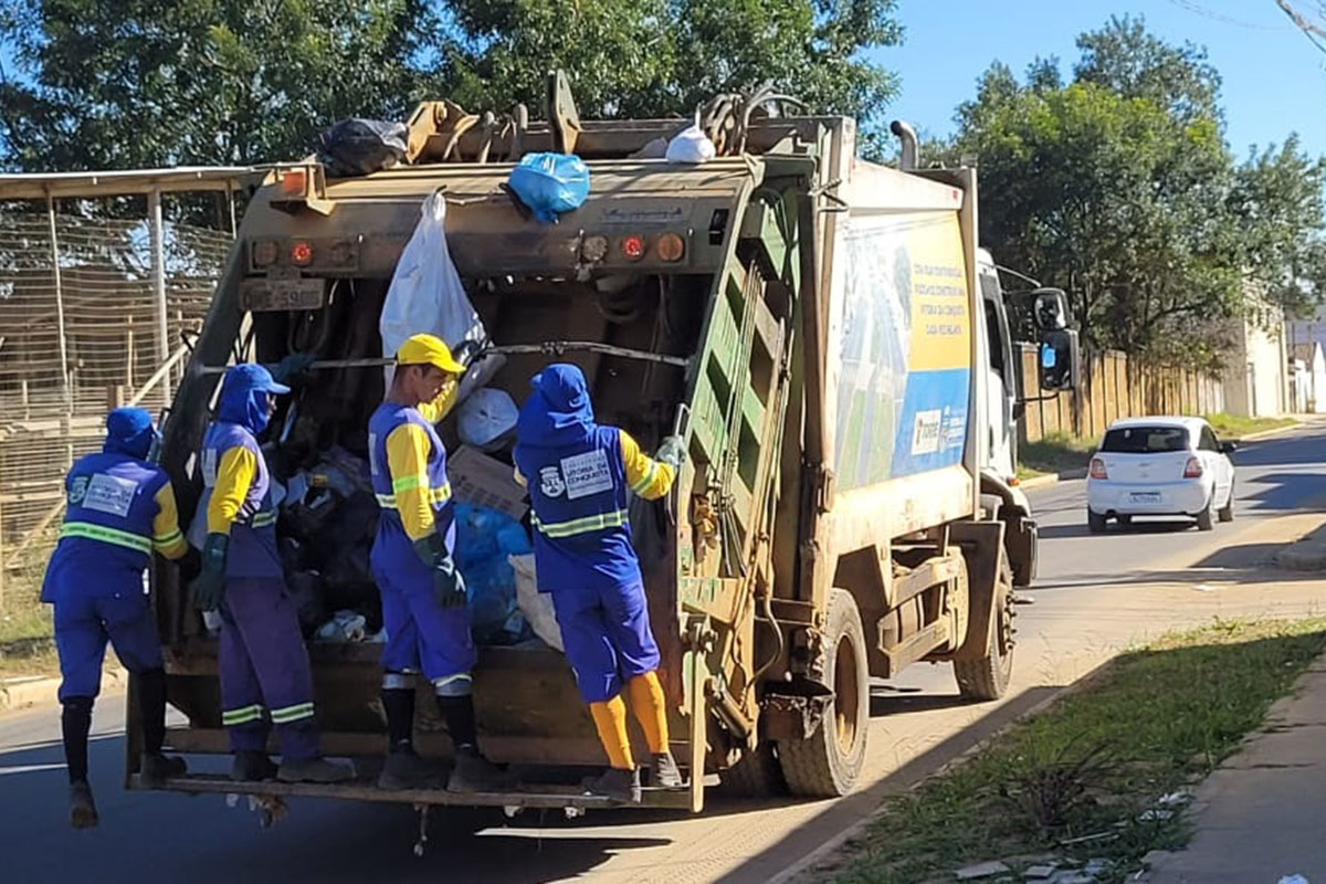 Coleta de lixo em Vitória da Conquista volta a funcionar com 100% do efetivo e da frota