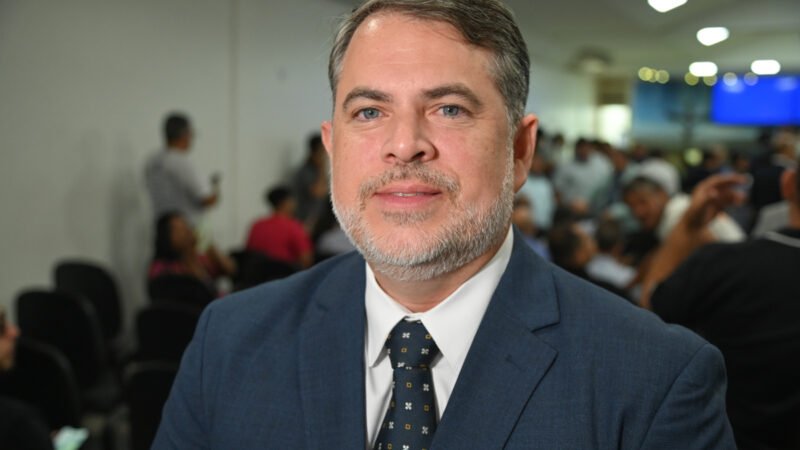 Sancionada lei que limita cobrança da tarifa de esgoto a 40% do consumo de água em Vitória da Conquista