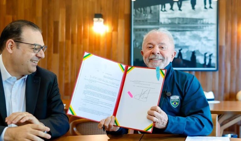 Presidente Lula sanciona Lei que moderniza a emissão da CNH e garante renovação automática a bons condutores