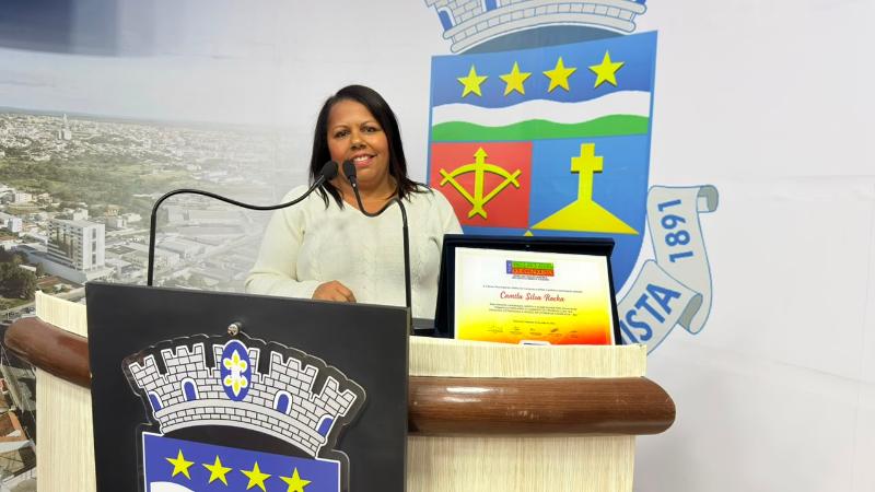 Câmara premia estudo que analisa desafios enfrentados por famílias de crianças com TEA