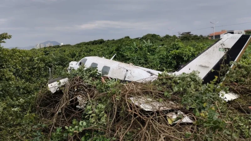 Em Santa Catarina, avião cai deixando dois feridos em estado grave