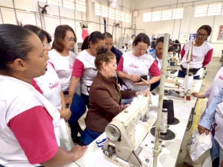 Projeto Conexão Mulher capacita mulheres para a costura industrial e construção civil