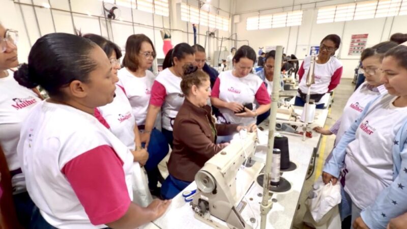 Projeto Conexão Mulher capacita mulheres para a costura industrial e construção civil