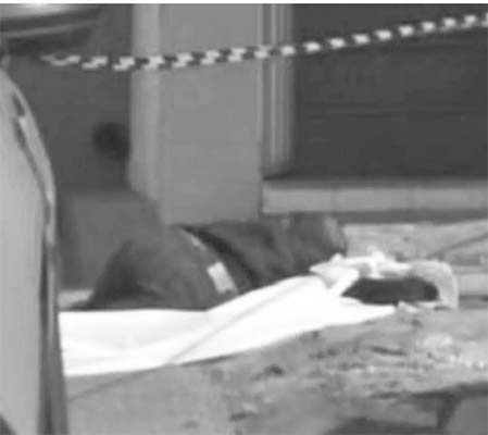 Homem morto a facadas no centro de Conquista é identificado. Um suspeito já está preso.