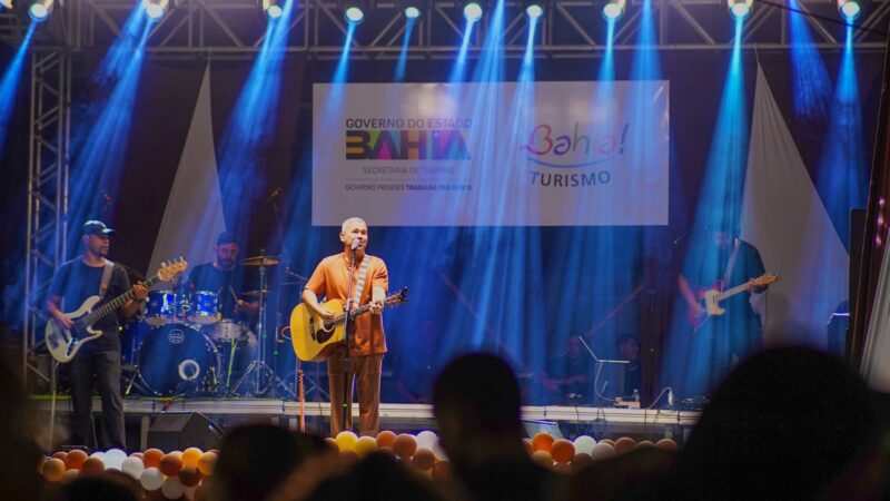 Mizael Mattos emociona público na Marcha para Jesus em Nazaré