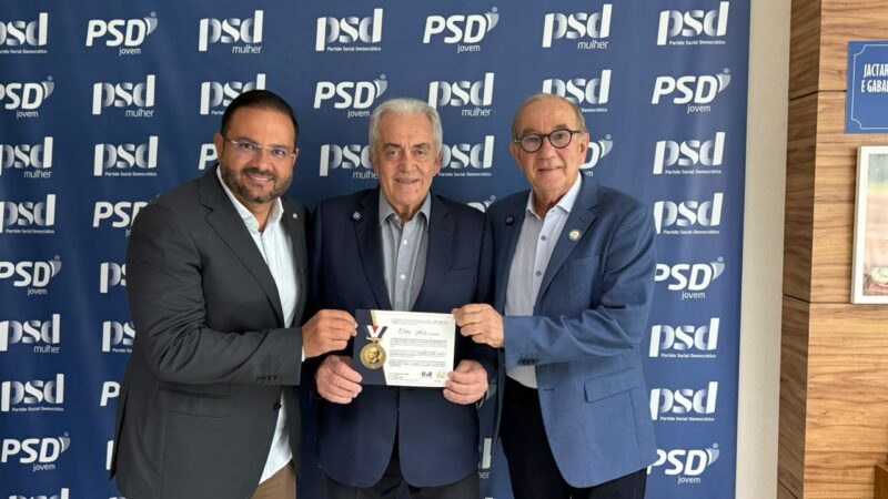UPB promove primeira outorga da Comenda Governador João Durval Carneiro