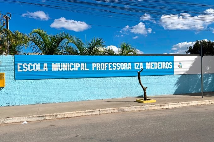 Prefeitura entrega revitalização da Escola Municipal Professora Iza Medeiros