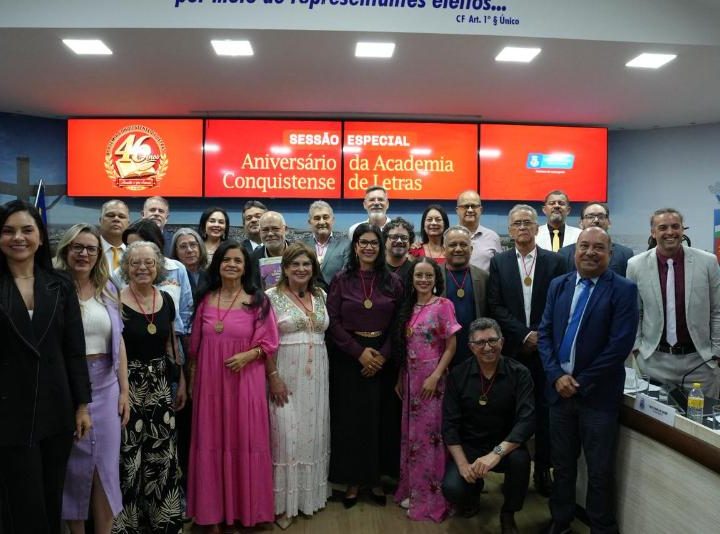 Câmara celebra 46 anos da Academia Conquistense de Letras em sessão especial