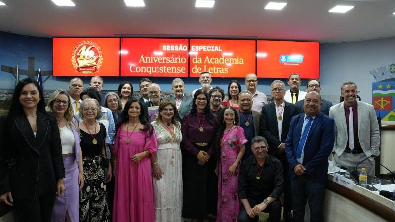 Câmara celebra 46 anos da Academia Conquistense de Letras em sessão especial