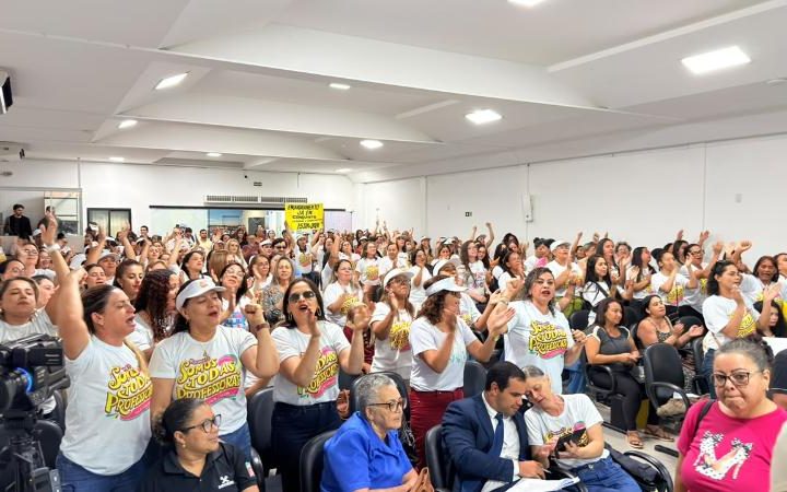 Sessão especial debate enquadramento de monitores escolares da educação infantil na carreira do magistério