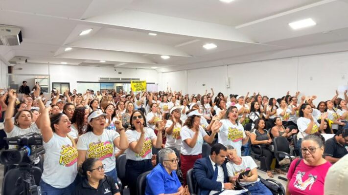 Sessão especial debate enquadramento de monitores escolares da educação infantil na carreira do magistério