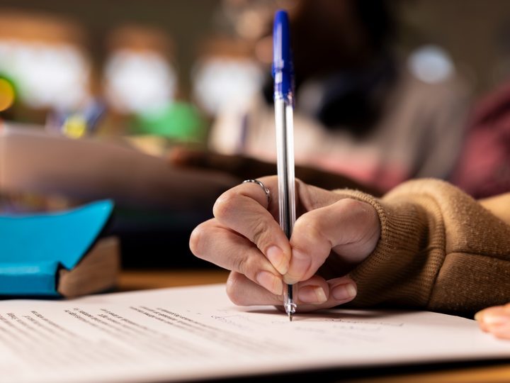 Enamed: reta final terá revisão gratuita, lives e IA para conferir resultados