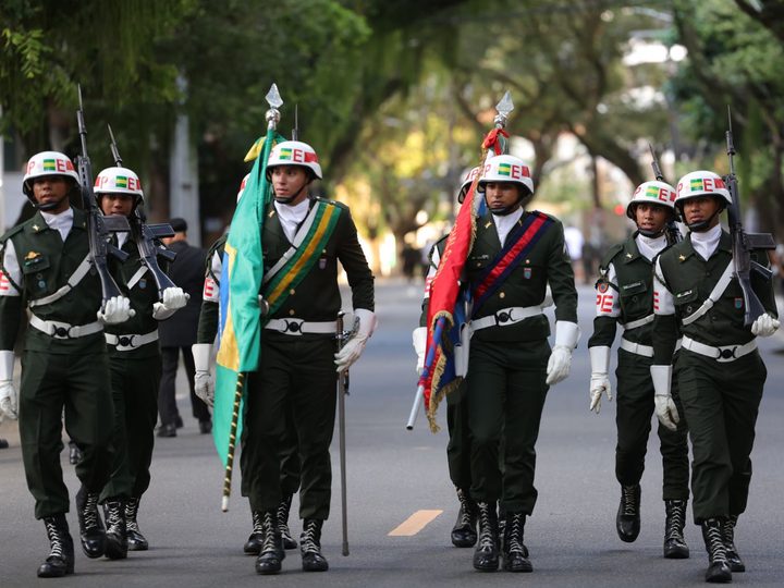 Em Salvador desfile cívico-militar marca celebração dos 204 anos da Independência do Brasil