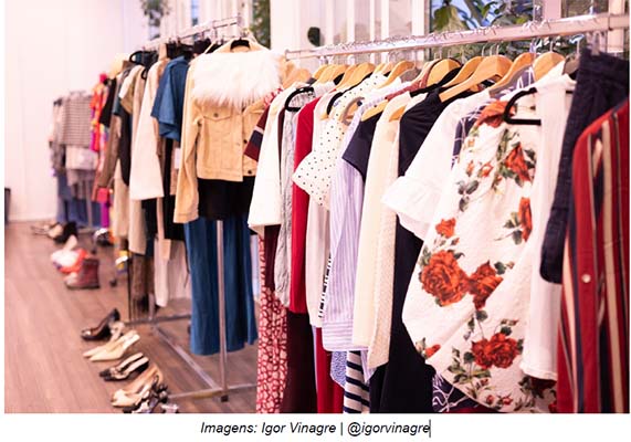 Na semana da Fashion Week, projeto brasileiro coloca 500 peças de roupa usada para circular em Milão