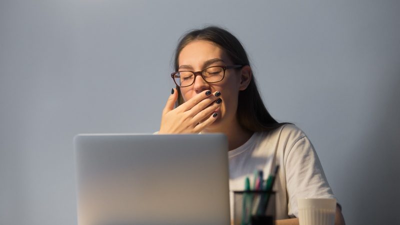 Dormir mal pode afetar memória, humor e saúde mental, alerta psiquiatra