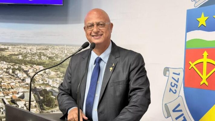 Sheila Lemos aponta nomes para provável sucessão no executivo