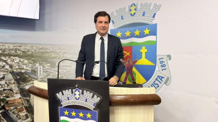 Câmara entrega Título de Cidadão Conquistense ao Dr Pedro Maia
