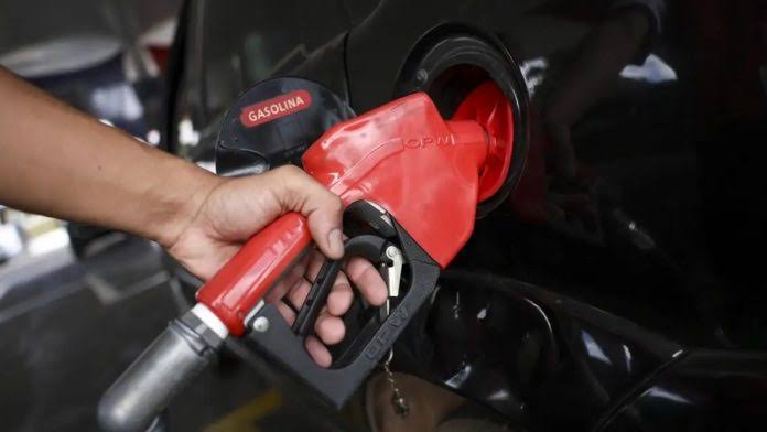 Governo Federal zera tributos sobre a gasolina e reforça subvenção a importadores de diesel