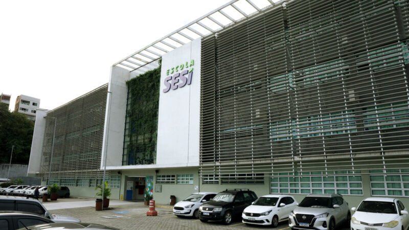 Escola SESI oferece 295 bolsas integrais para o Ensino Médio em 2027
