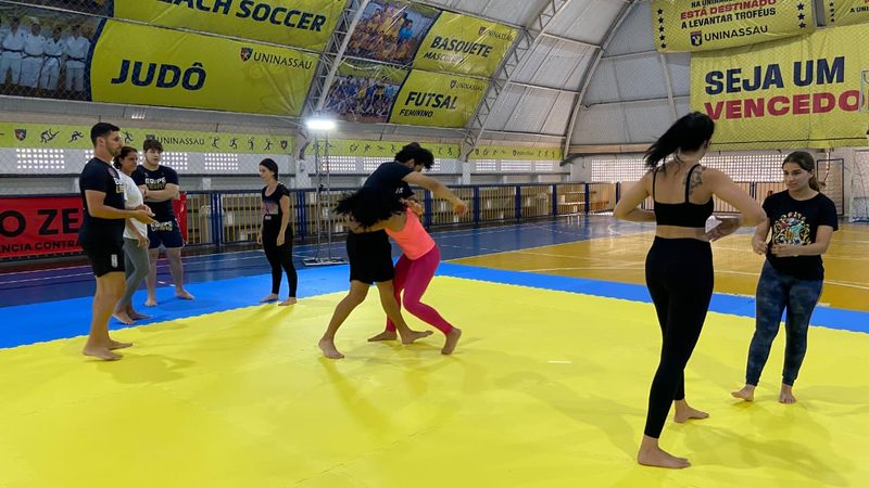 Ação em Vitória da Conquista promove aulas experimentais gratuitas de defesa pessoal